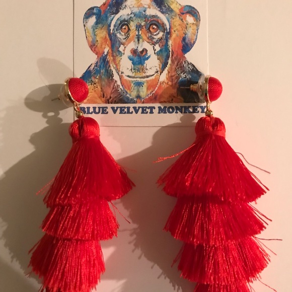 RED FRINGED MULTI-LAYERED EARRINGS - Picture 3 of 3